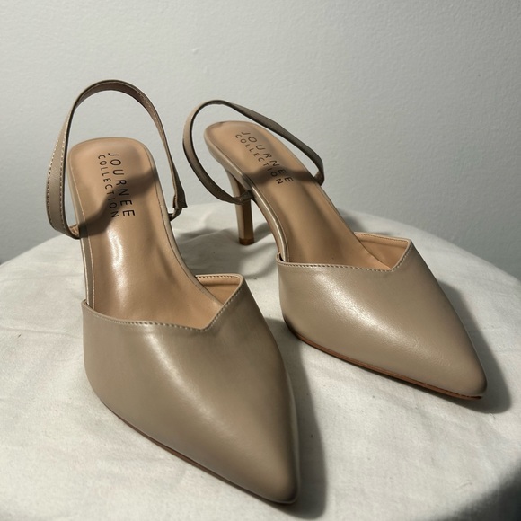 Journee Collection Shoes - Journee Collection Cream Pointed Toe Slingback Heels